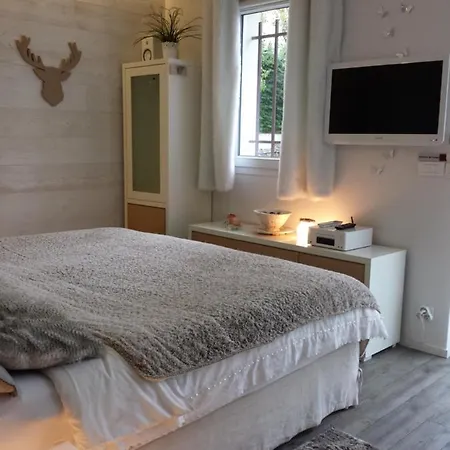 Studio De Luxe Avec Jacuzzi Et Sauna Privatifs 아파트