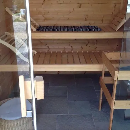 Studio De Luxe Avec Jacuzzi Et Sauna Privatifs 아파트 *
